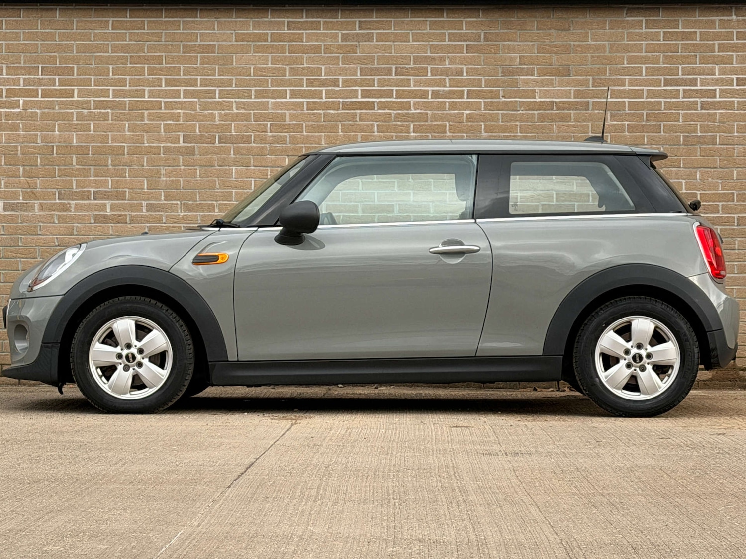 Used MINI Hatch 2015 for sale - 77652983: Photo 3