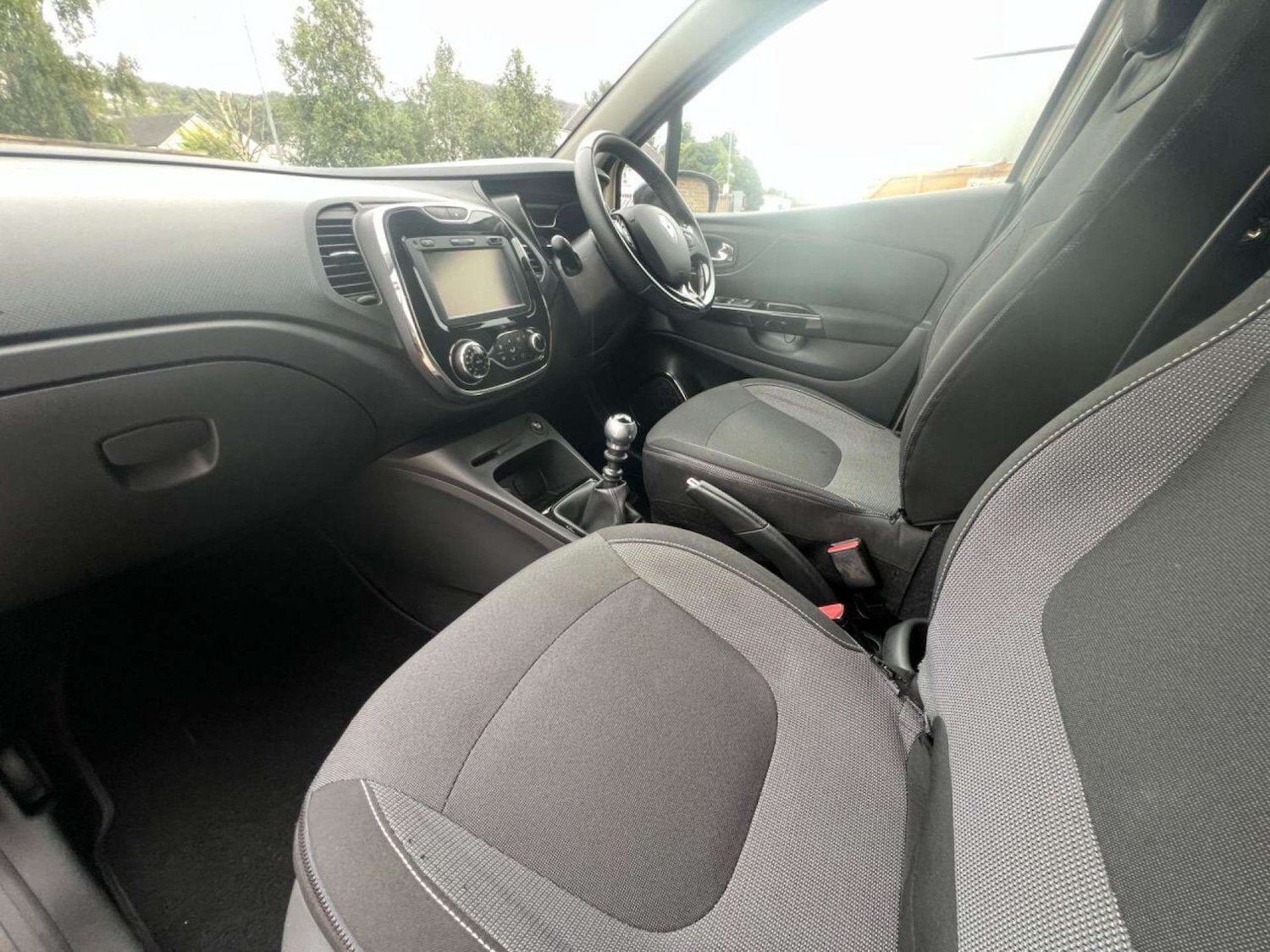 Used Renault Captur 2015 for sale - 77434706: Photo 15