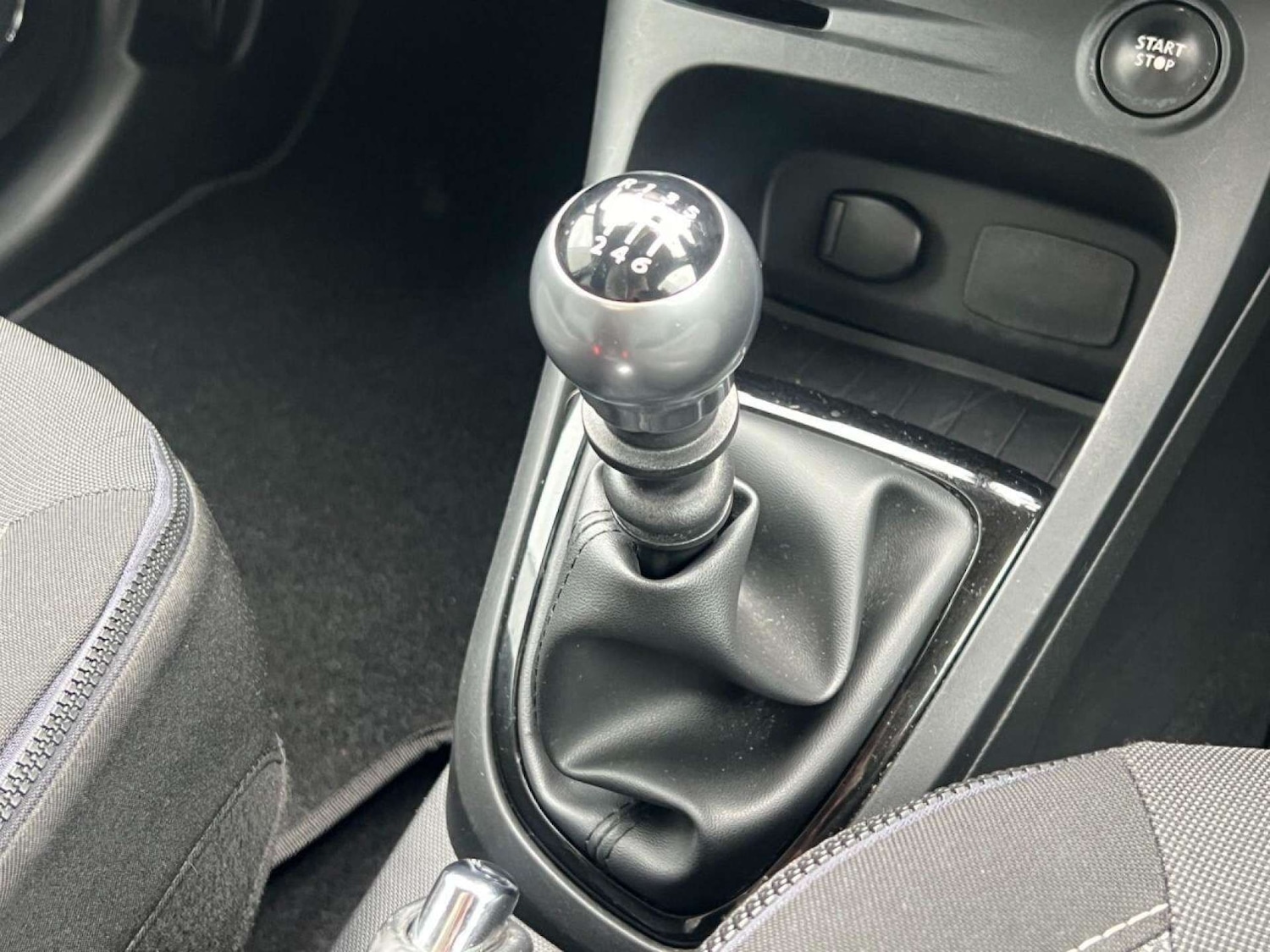 Used Renault Captur 2015 for sale - 77434706: Photo 22