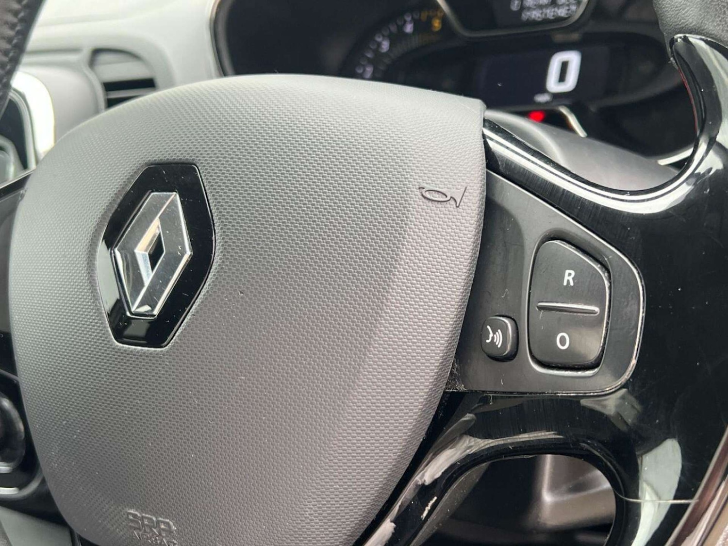 Used Renault Captur 2015 for sale - 77434706: Photo 25