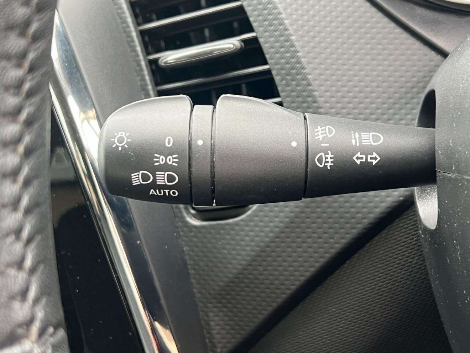 Used Renault Captur 2015 for sale - 77434706: Photo 27