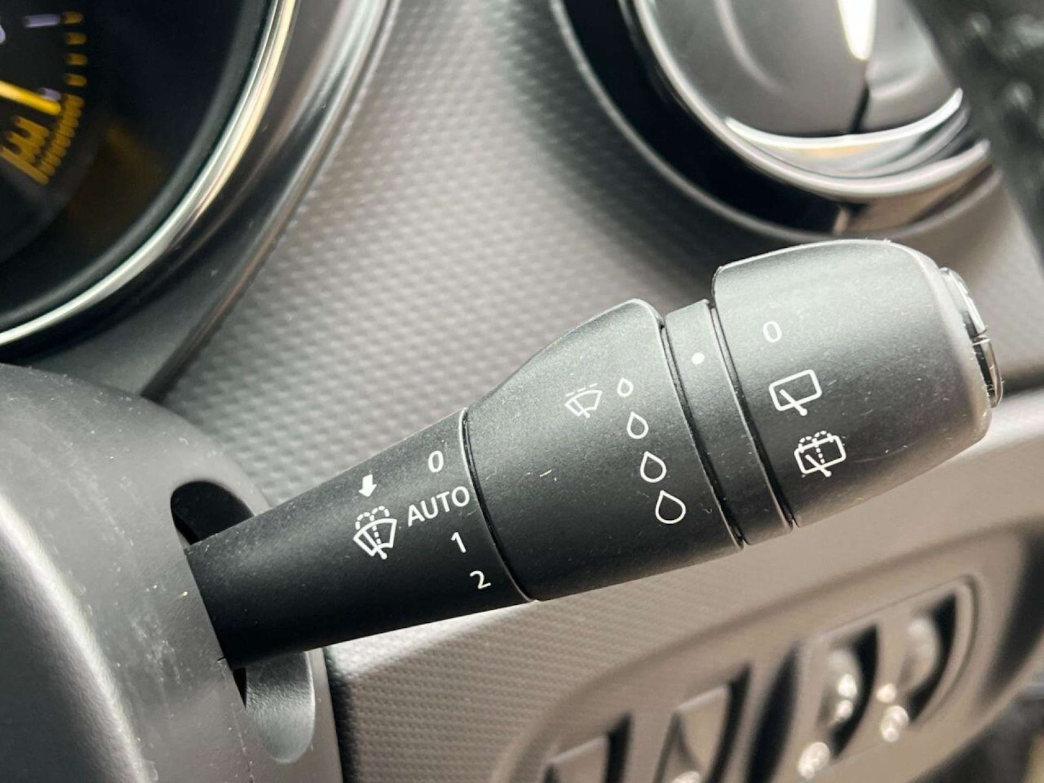 Used Renault Captur 2015 for sale - 77434706: Photo 28