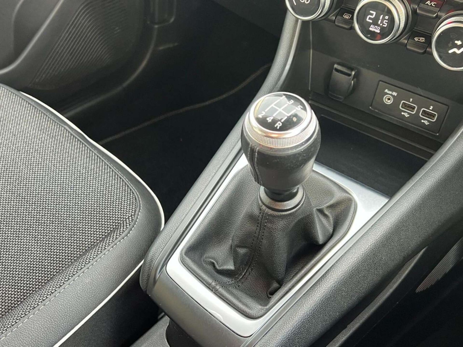 Used Renault Captur 2020 for sale - 77434707: Photo 23