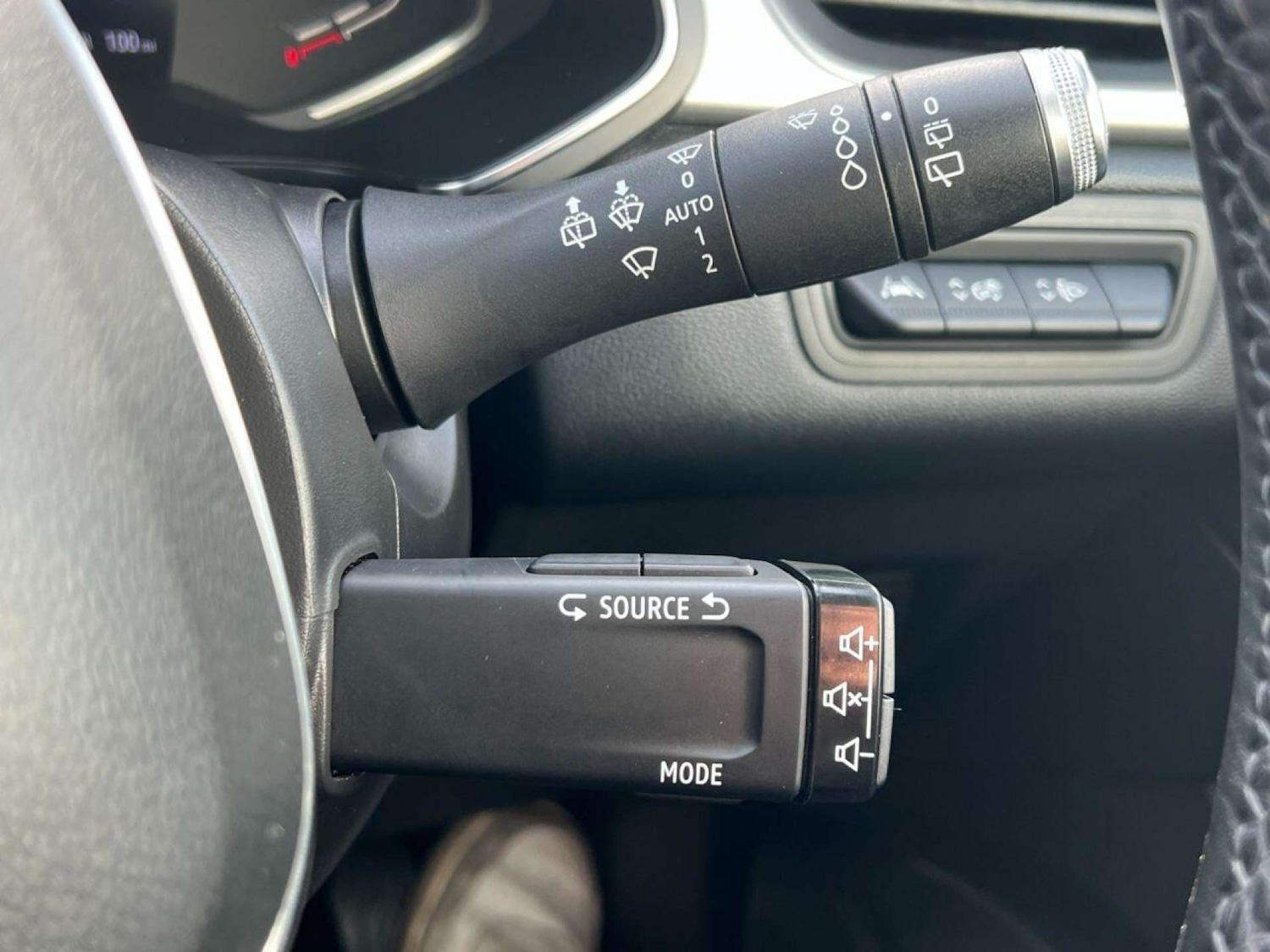 Used Renault Captur 2020 for sale - 77434707: Photo 27