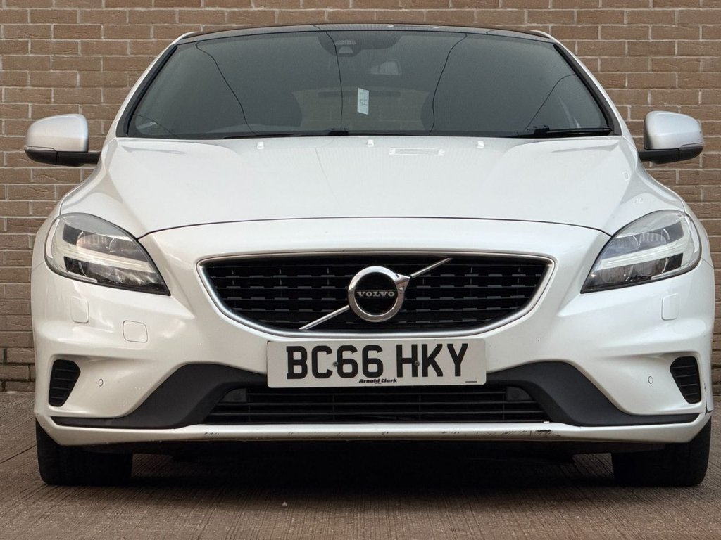 Used Volvo V40 2016 for sale - 76788074: Photo 2