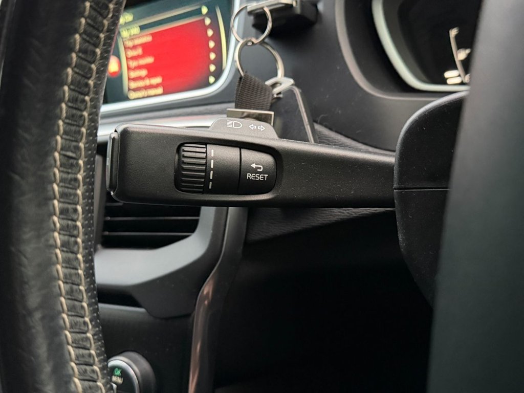 Used Volvo V40 2016 for sale - 76788074: Photo 34