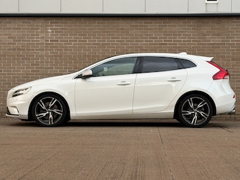 Used Volvo V40 2016 for sale - 76788074: Photo