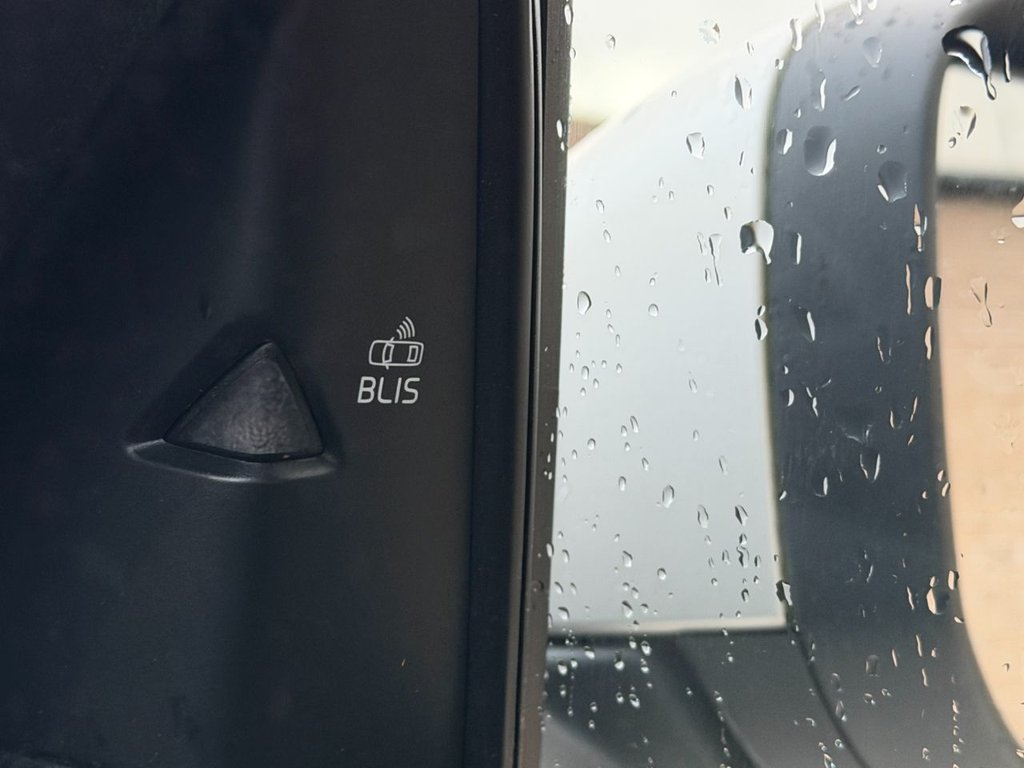 Used Volvo V40 2016 for sale - 76788074: Photo 40