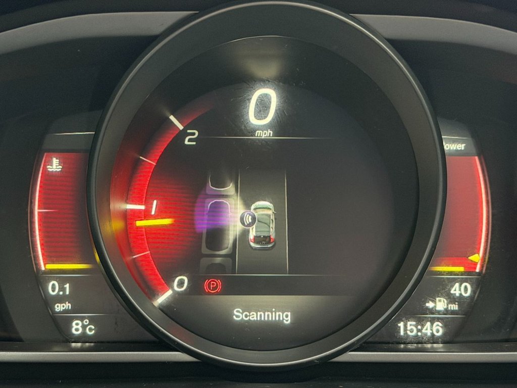 Used Volvo V40 2016 for sale - 76788074: Photo 41