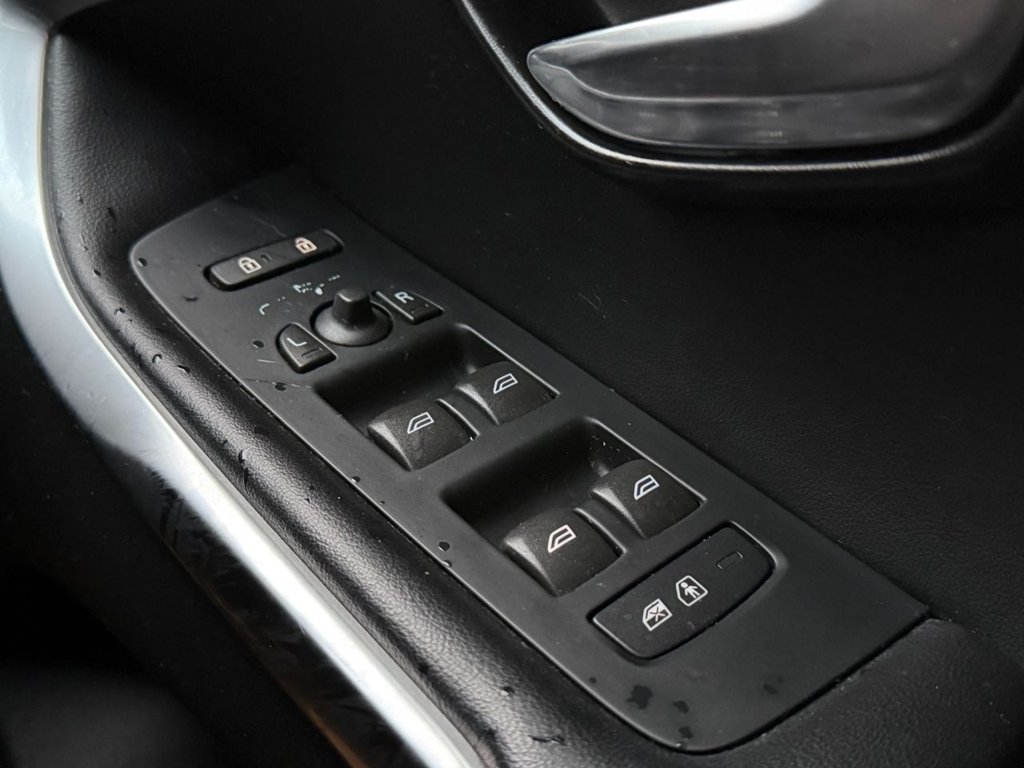 Used Volvo V40 2016 for sale - 76788074: Photo 45