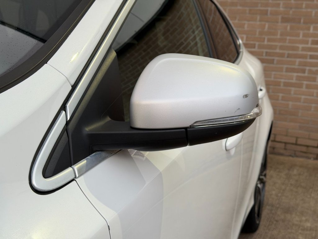 Used Volvo V40 2016 for sale - 76788074: Photo 8