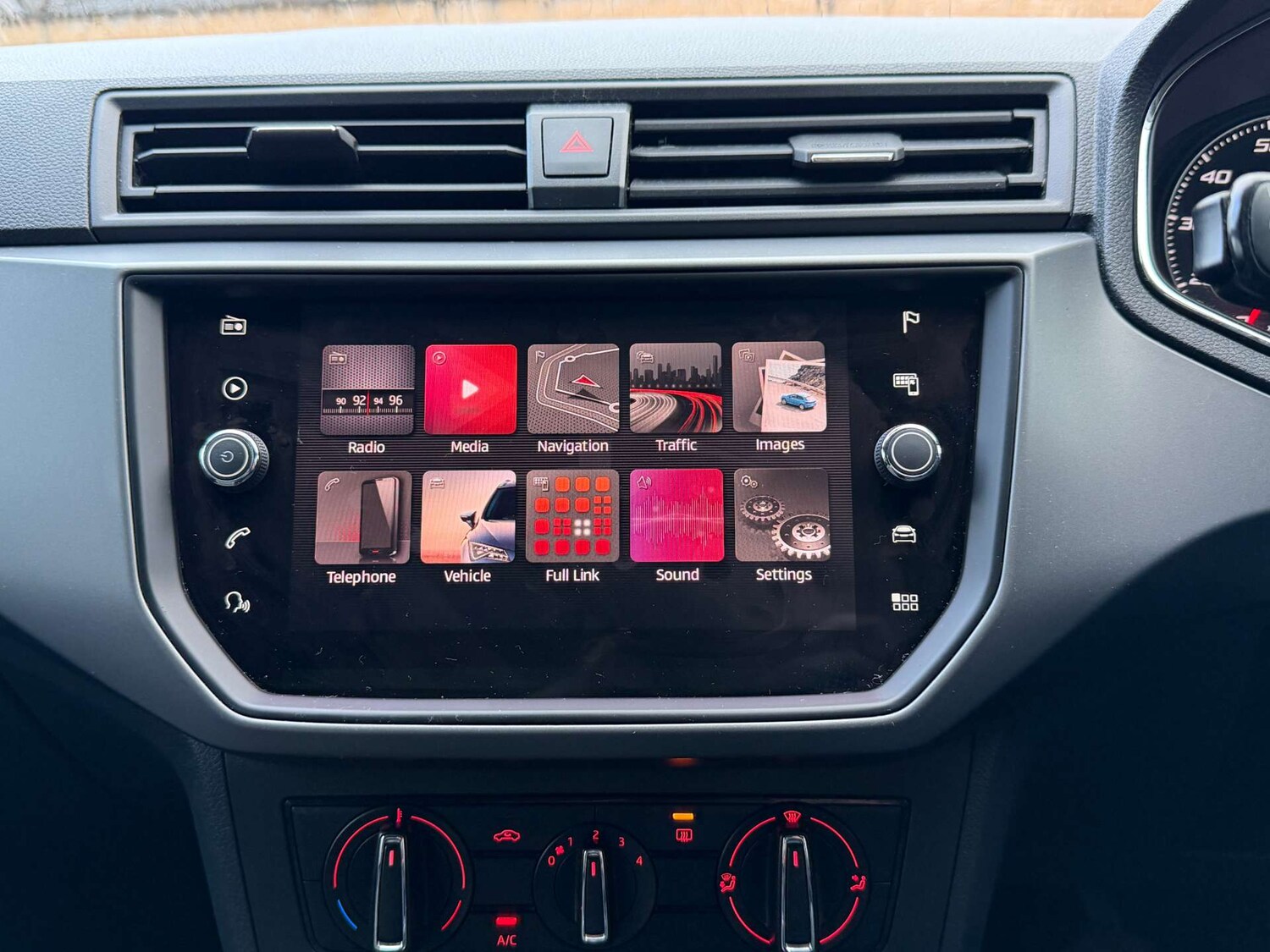 Used SEAT Ibiza 2018 for sale - 77880540: Photo 24