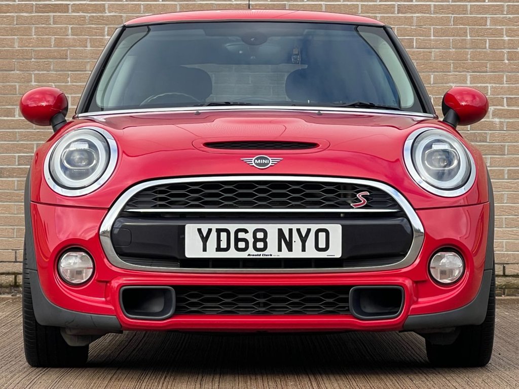 Used MINI Hatch 2018 for sale - 76787688: Photo 2