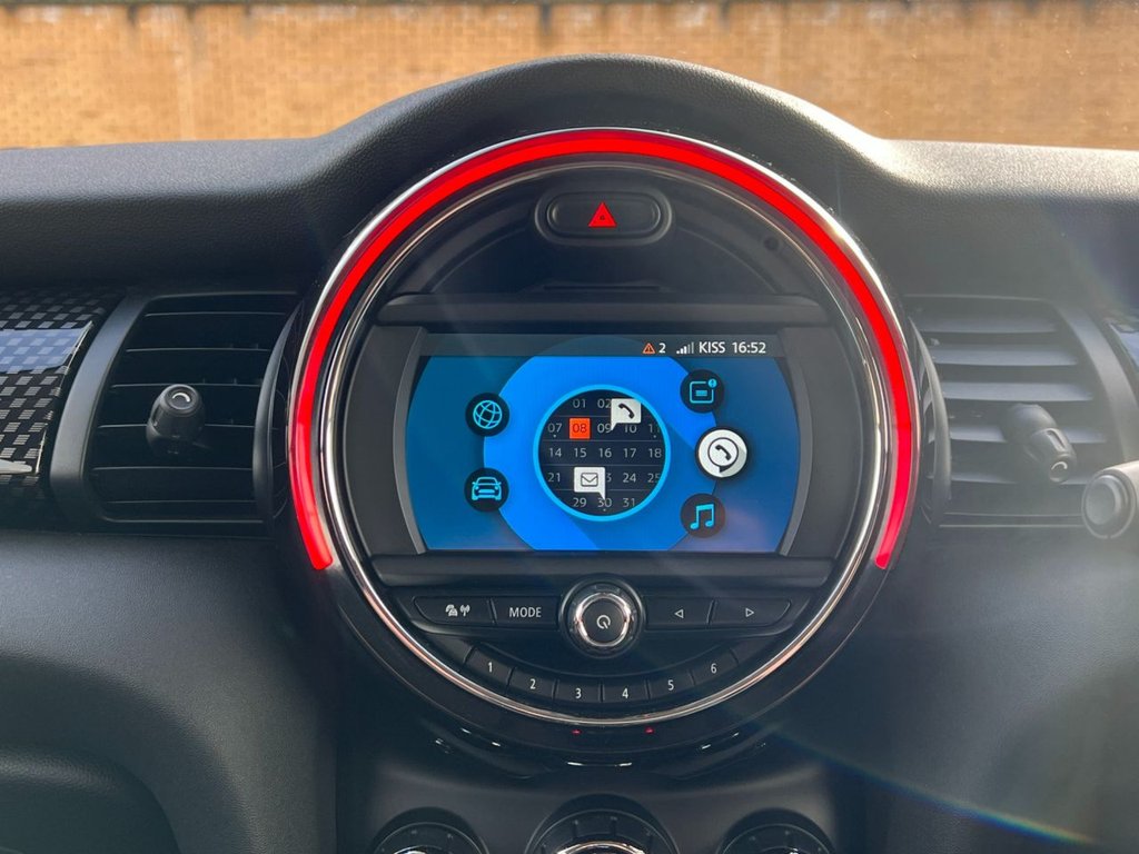 Used MINI Hatch 2018 for sale - 76787688: Photo 24