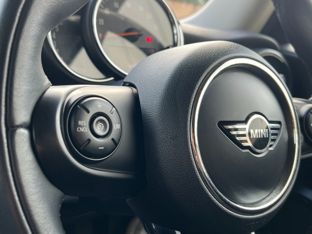 Used MINI Hatch 2018 for sale - 76787688: Photo 29