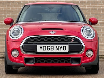 Used MINI Hatch 2018 for sale - 76787688: Photo