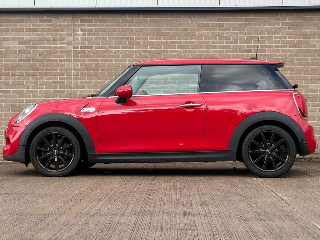 Used MINI Hatch 2018 for sale - 76787688: Photo 3