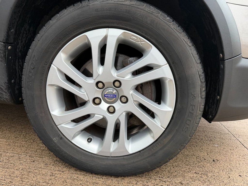 Used Volvo XC70 2012 for sale - 76841330: Photo 17