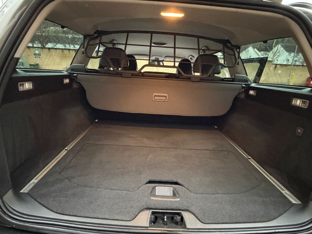 Used Volvo XC70 2012 for sale - 76841330: Photo 25