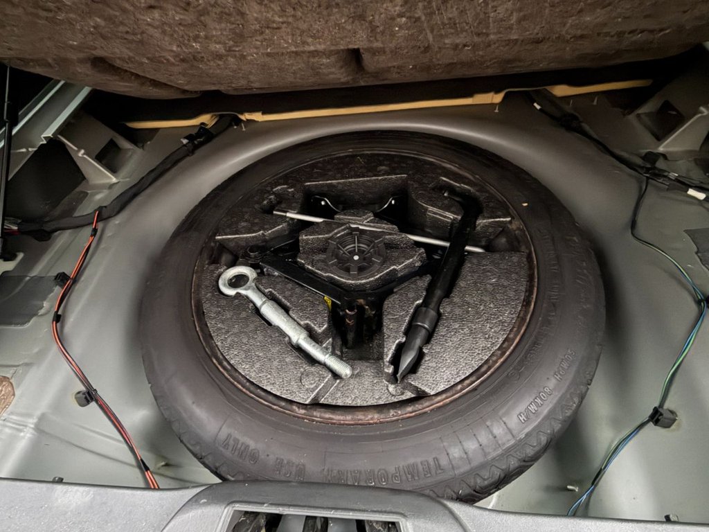 Used Volvo XC70 2012 for sale - 76841330: Photo 26