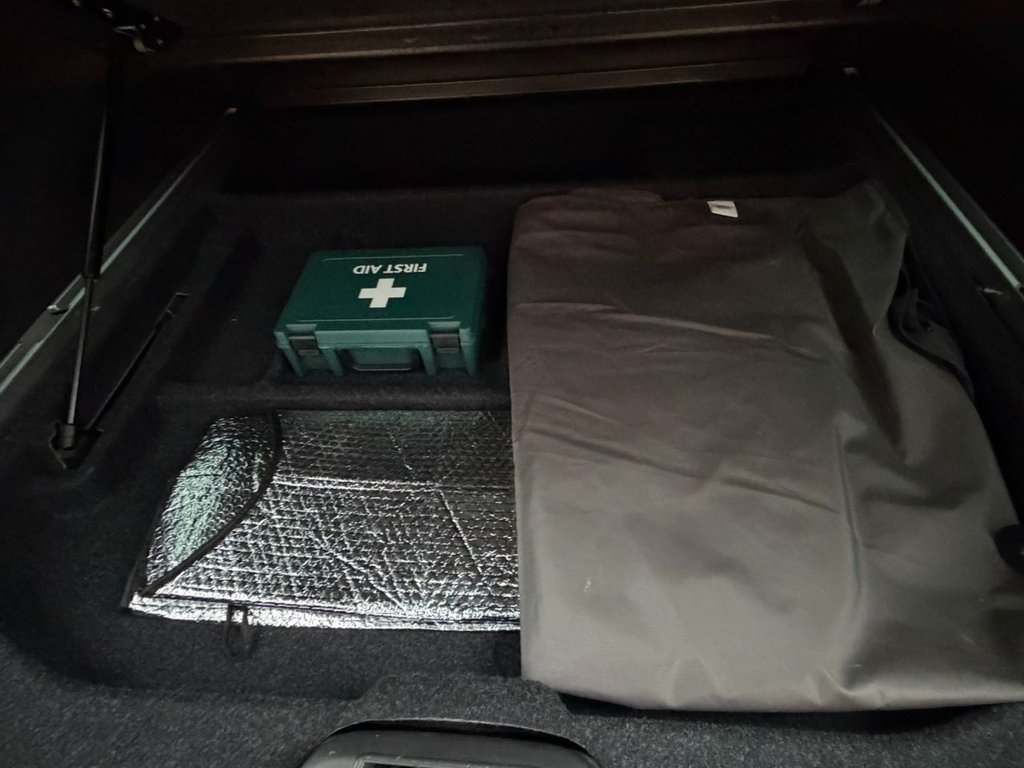 Used Volvo XC70 2012 for sale - 76841330: Photo 27