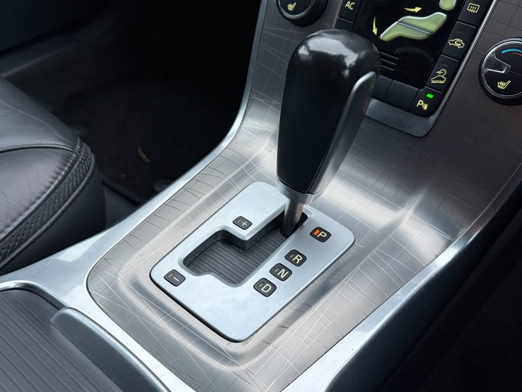 Used Volvo XC70 2012 for sale - 76841330: Photo 35