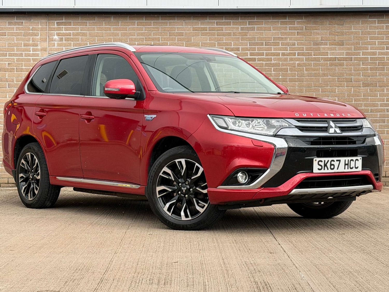 Used Mitsubishi Outlander 2017 for sale - 78041815: Photo 1
