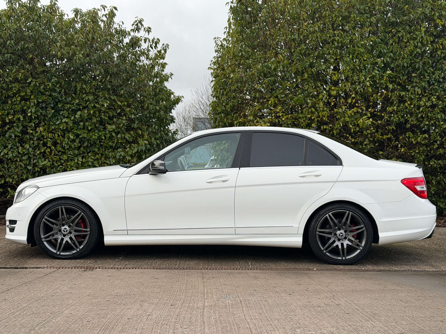 Used Mercedes-Benz C Class 2013 for sale - 77710952: Photo 3