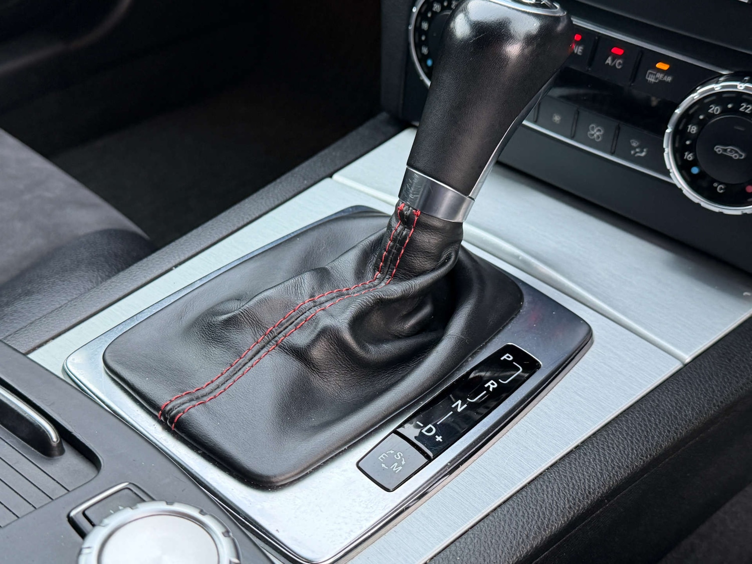 Used Mercedes-Benz C Class 2013 for sale - 77710952: Photo 30