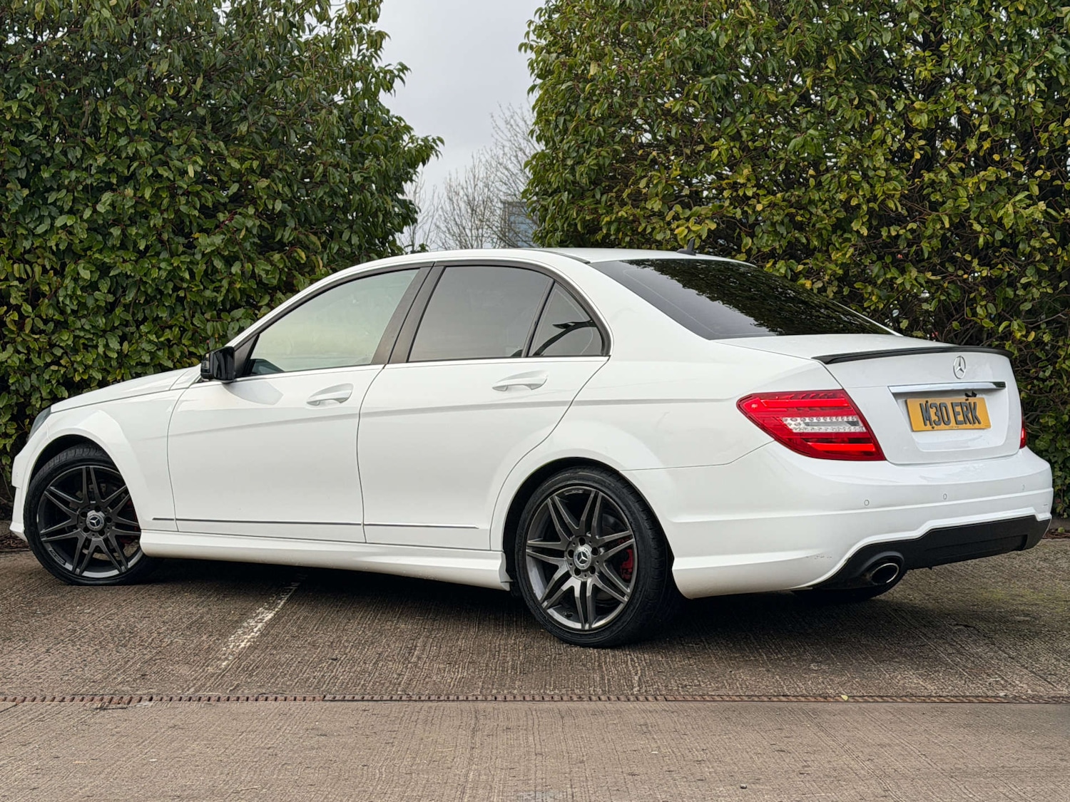 Used Mercedes-Benz C Class 2013 for sale - 77710952: Photo 4