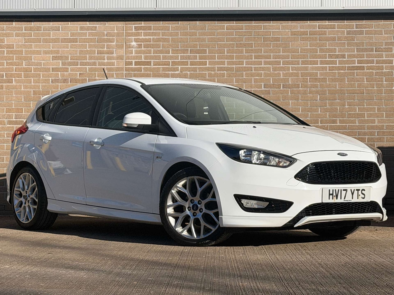 Used Ford Focus 2017 for sale - 77594812: Photo 1