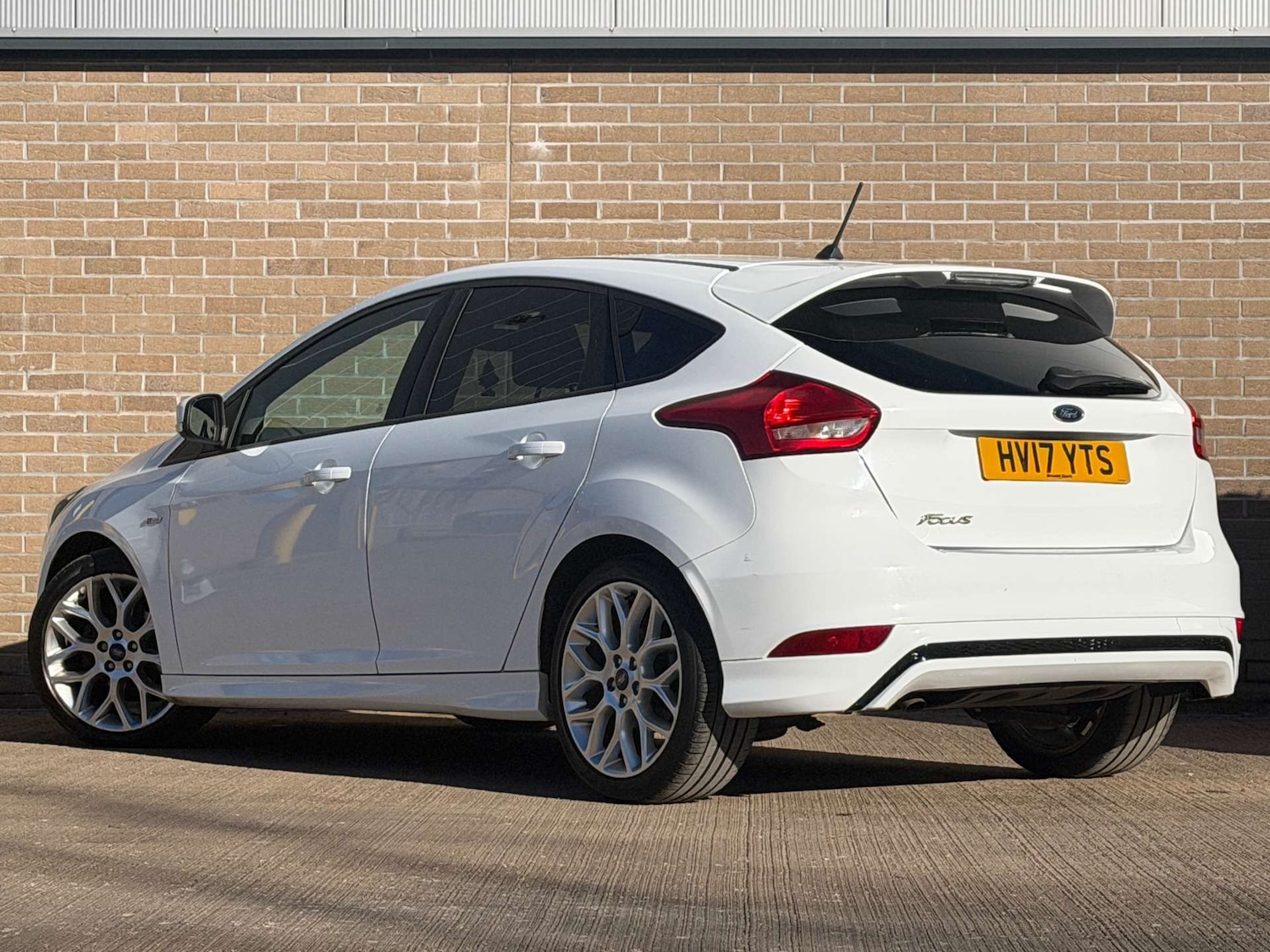 Used Ford Focus 2017 for sale - 77594812: Photo 3