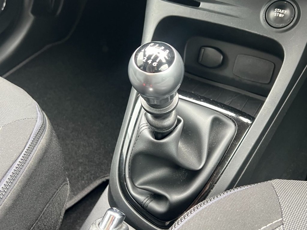 Used Renault Captur 2015 for sale - 76787691: Photo 22