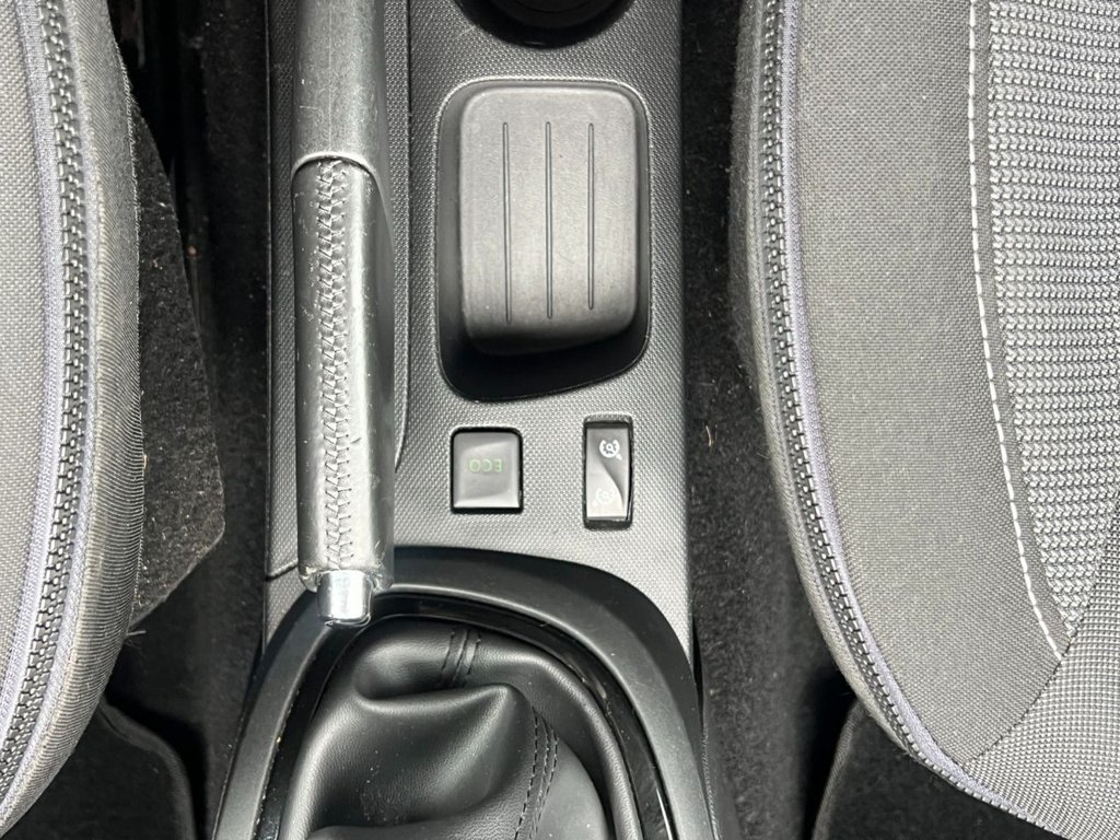 Used Renault Captur 2015 for sale - 76787691: Photo 23