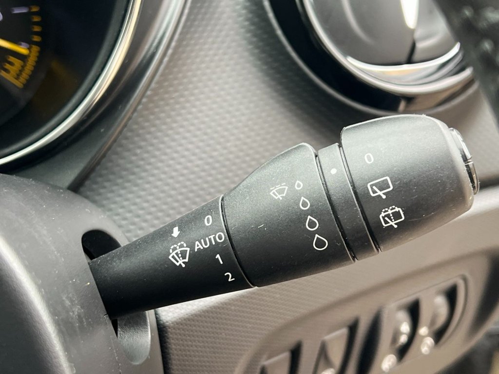 Used Renault Captur 2015 for sale - 76787691: Photo 28