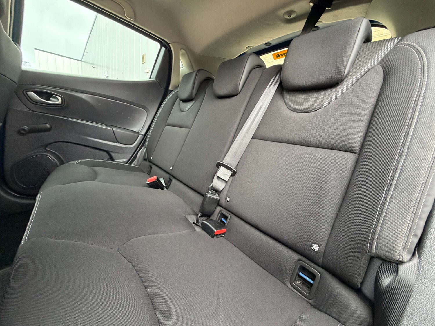 Used Renault Clio 2017 for sale - 77652990: Photo 20