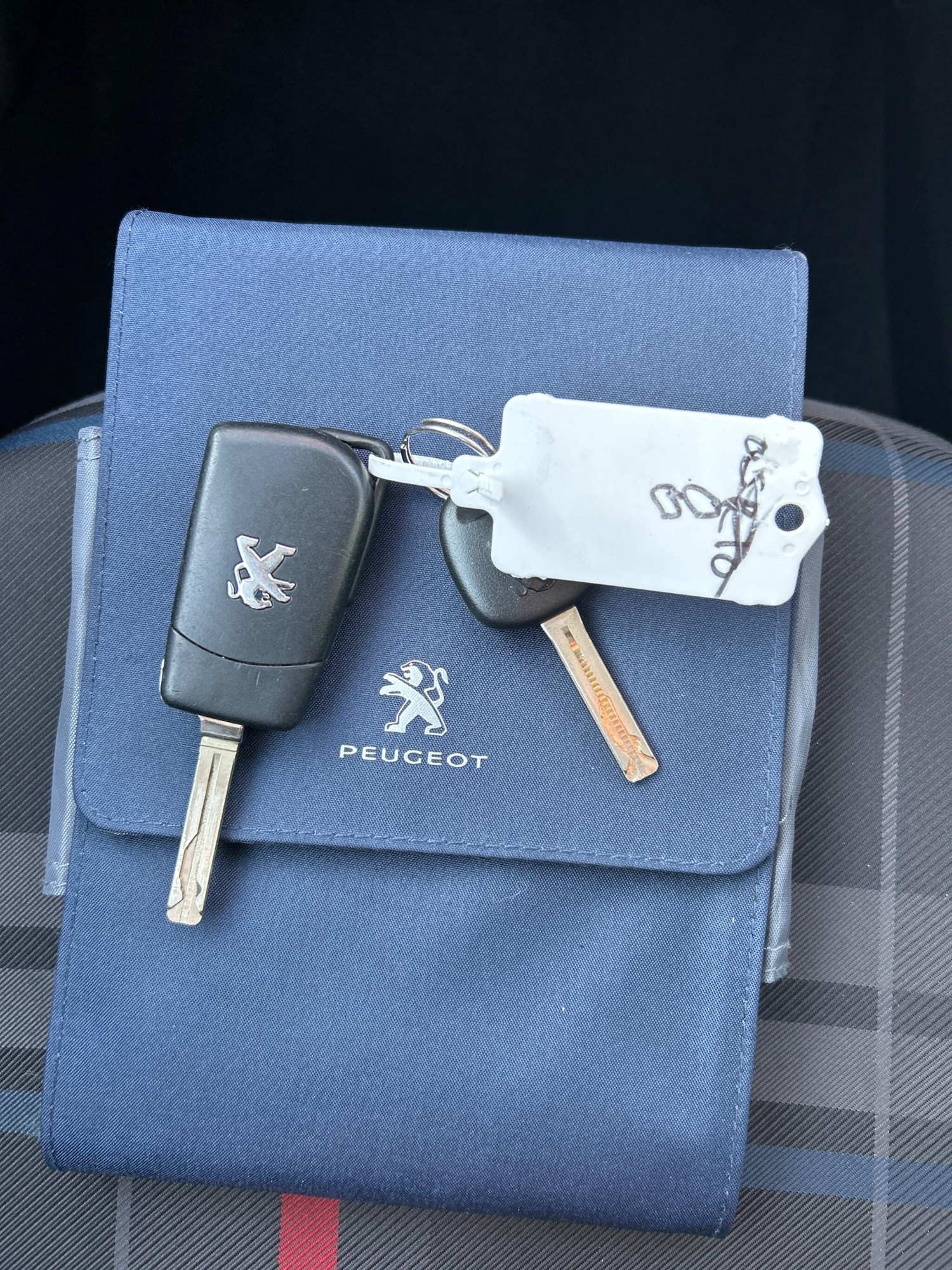 Used Peugeot 108 2016 for sale - 76409517: Photo 17