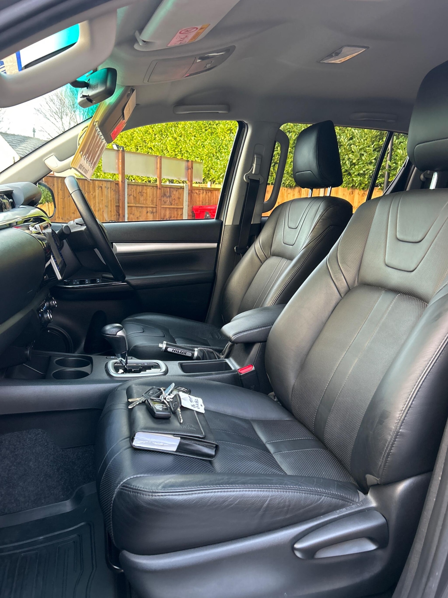 Used Toyota Hilux 2017 for sale - 76993504: Photo 17