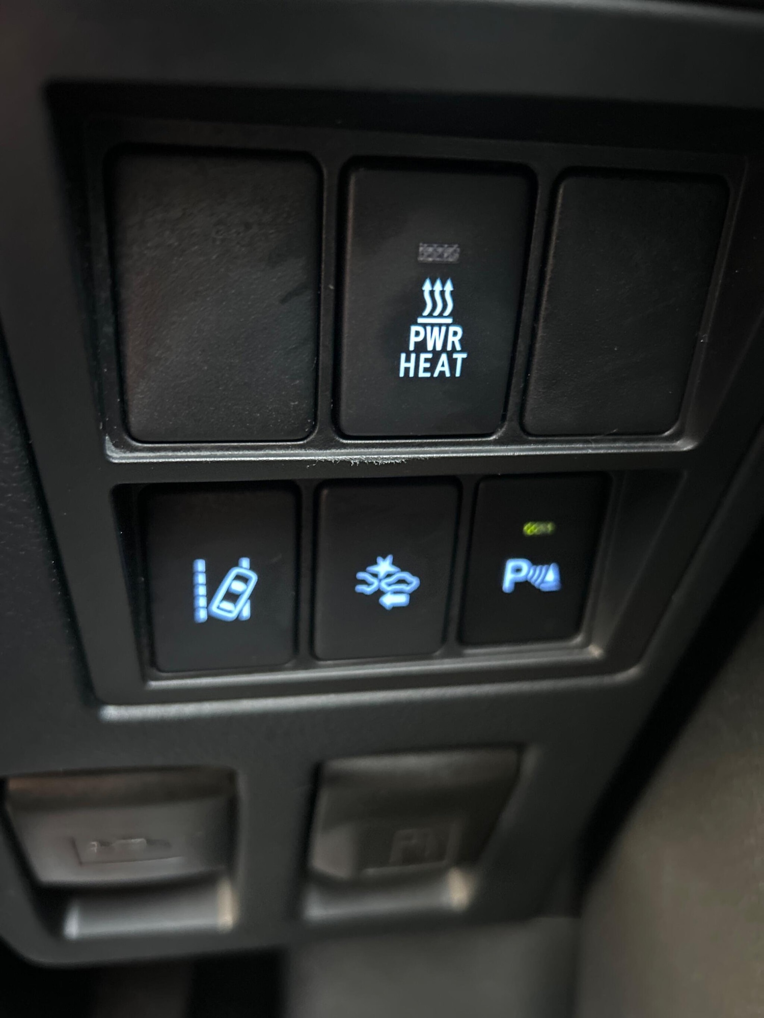 Used Toyota Hilux 2017 for sale - 76993504: Photo 7