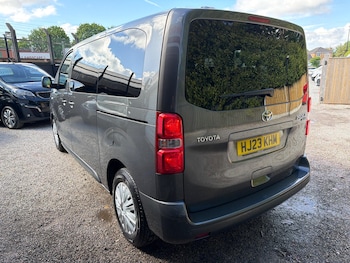 Used Toyota PROACE CITY Verso 2023 for sale - 79026992: Photo