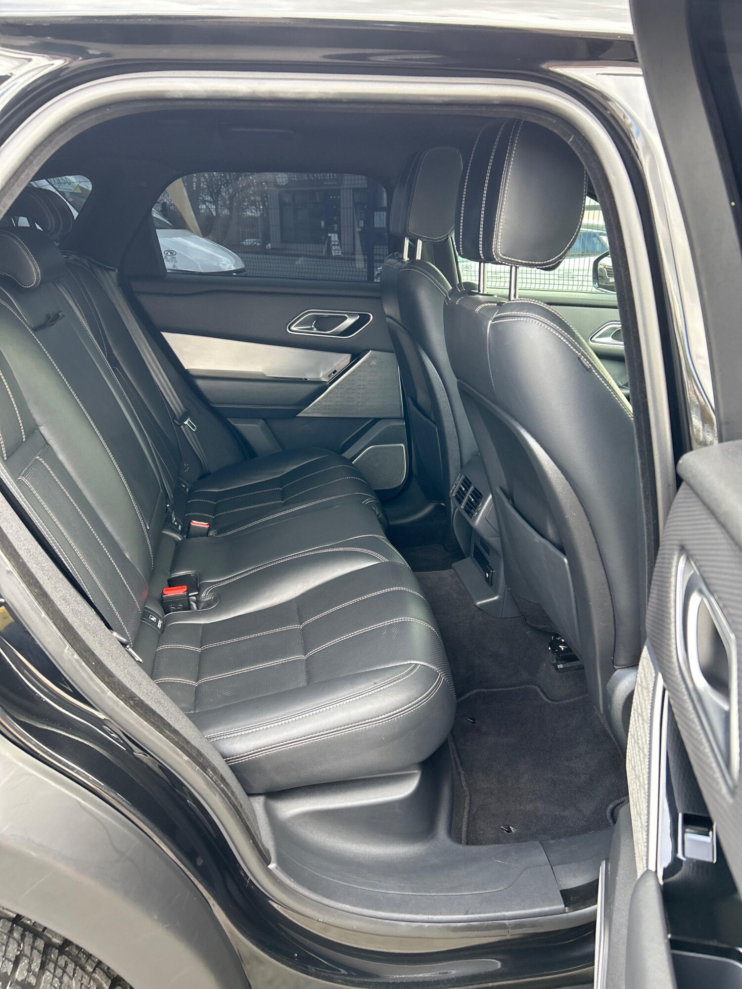 Used Land Rover Range Rover Velar 2021 for sale - 76260470: Photo 8