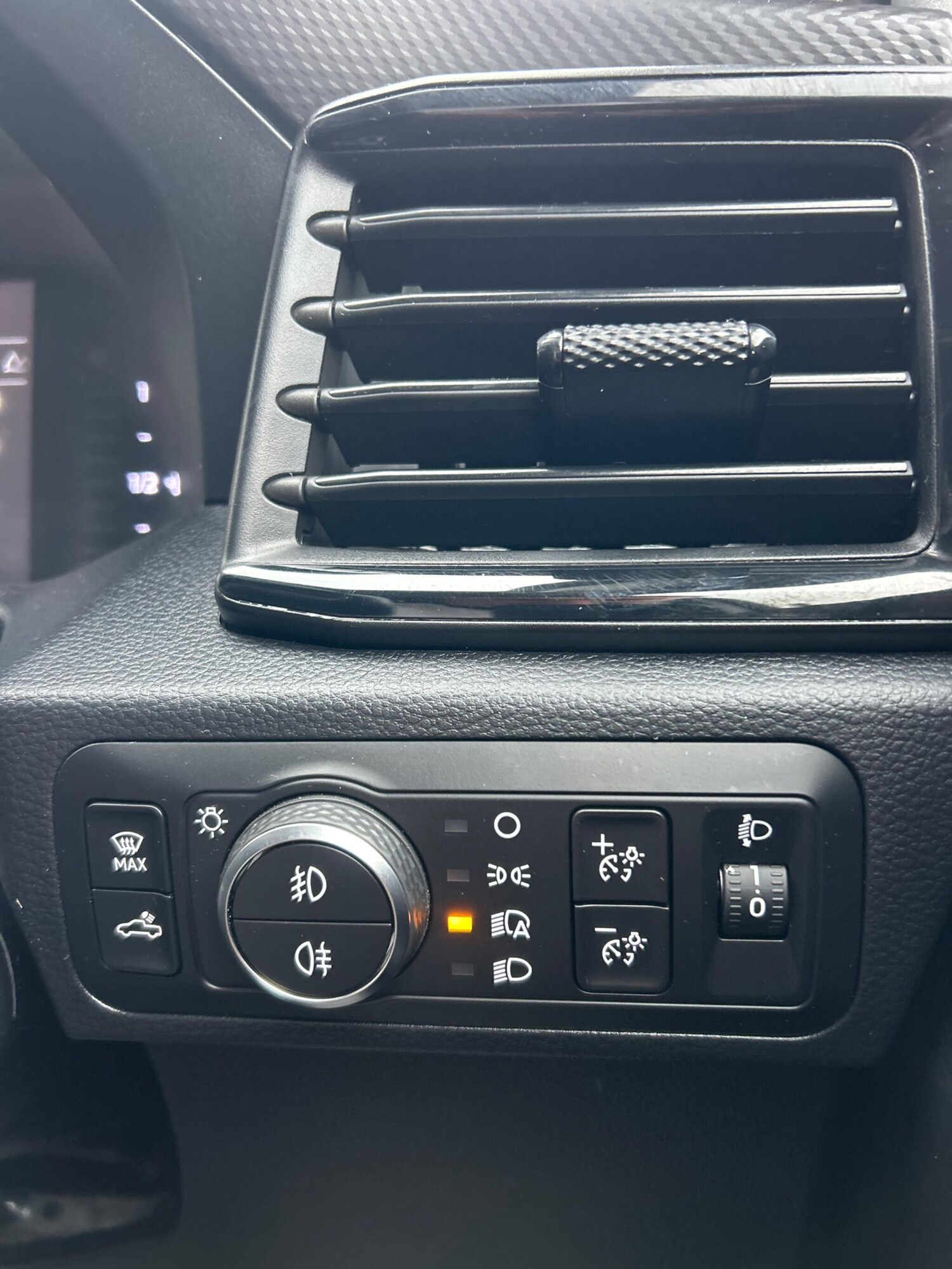 Used Volkswagen Amarok 2024 for sale - 76259487: Photo 15