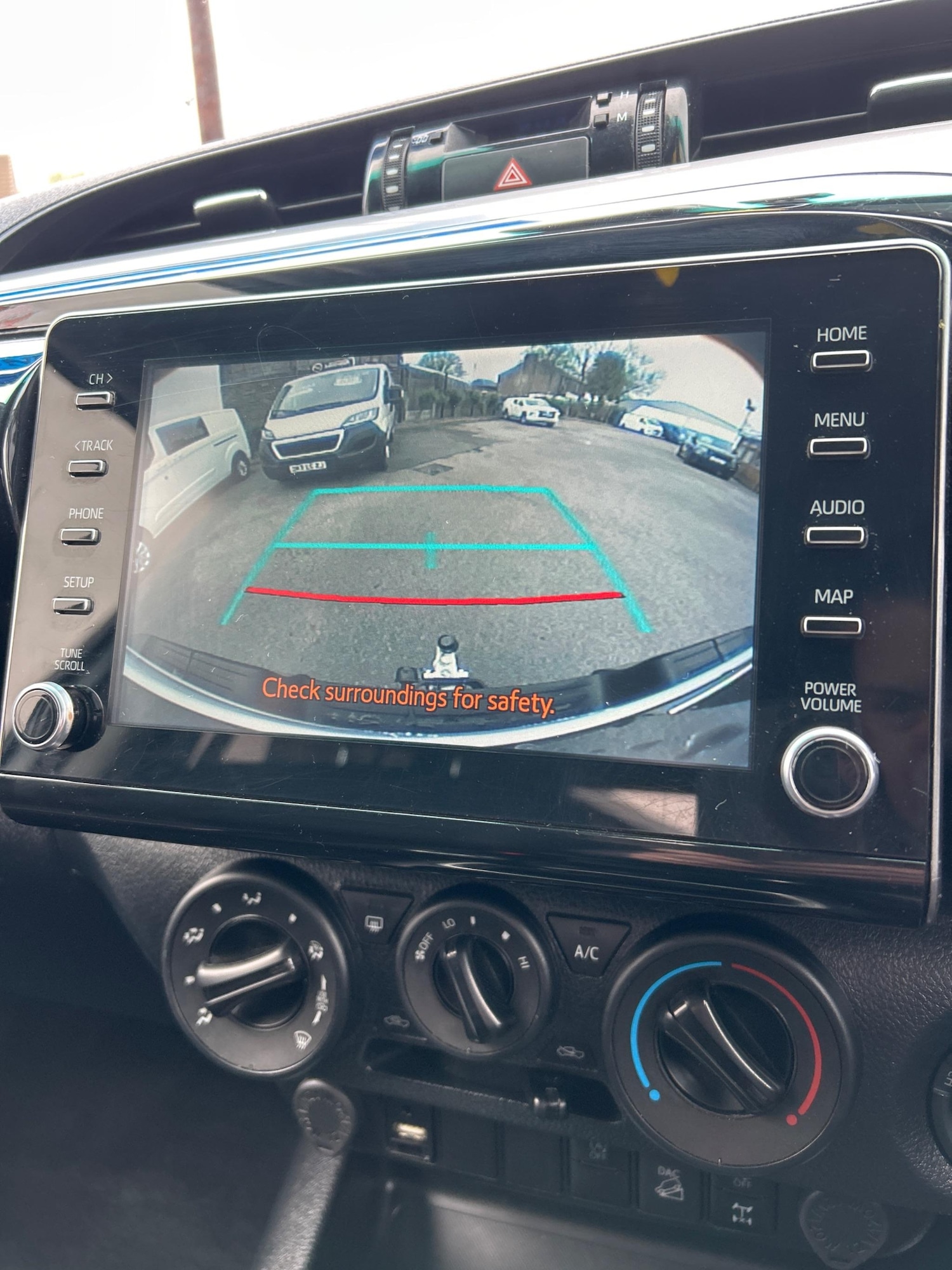 Used Toyota Hilux 2021 for sale - 76260322: Photo 28