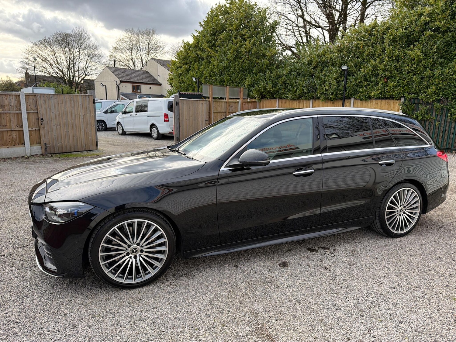 Used Mercedes-Benz C Class 2023 for sale - 78033924: Photo 2