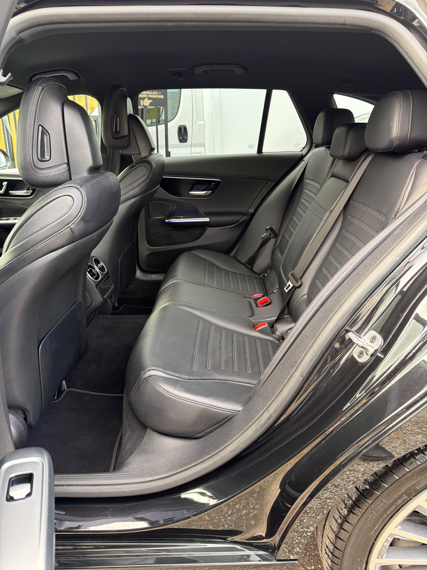 Used Mercedes-Benz C Class 2023 for sale - 78033924: Photo 8