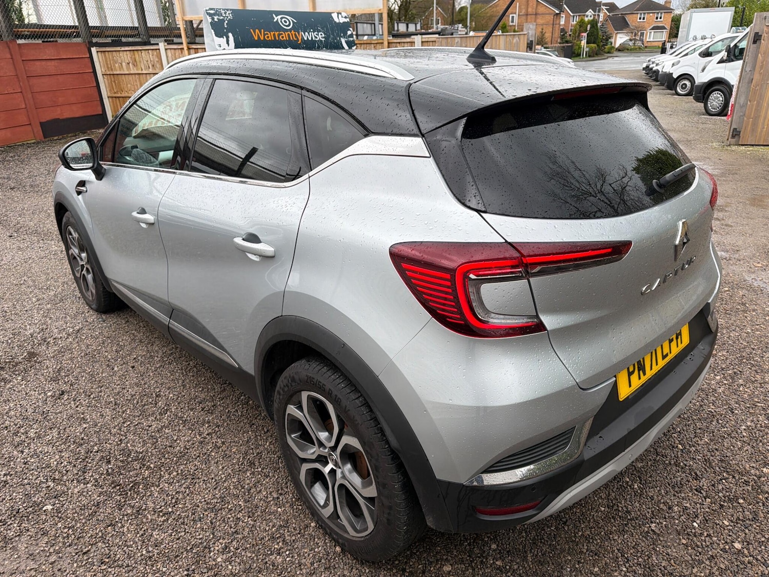 Used Renault Captur for sale - 77852850: Photo 3