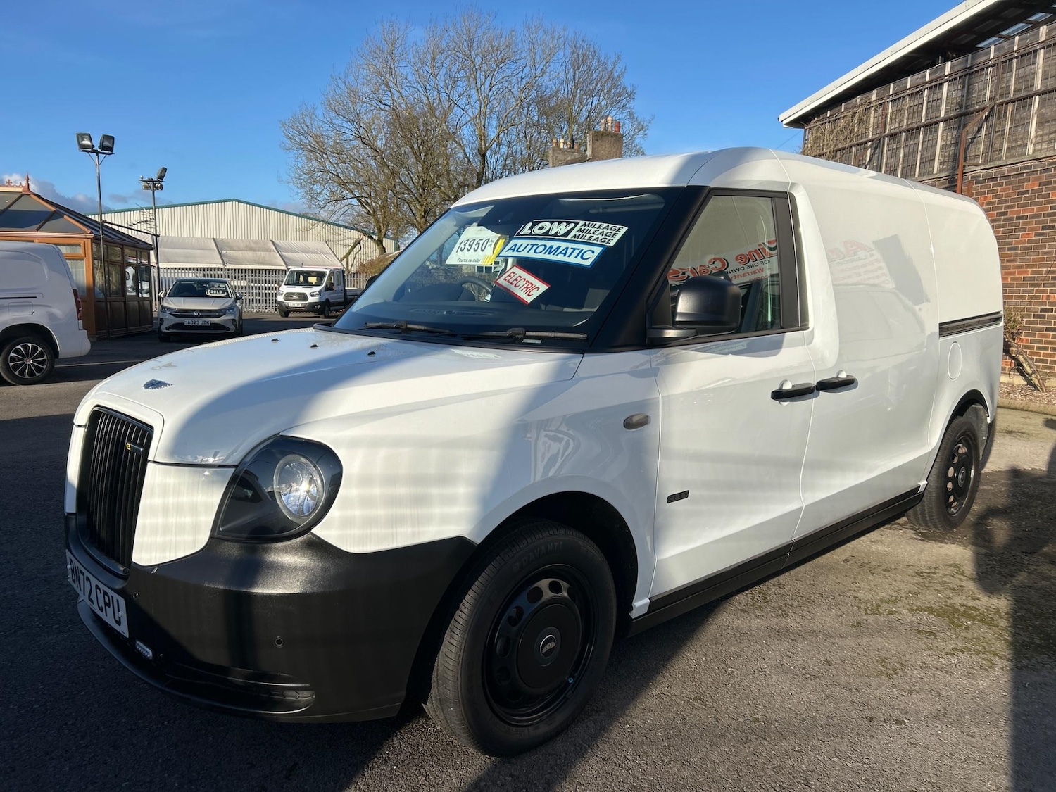 Used LEVC VN5 2023 for sale - 76259617: Photo 2