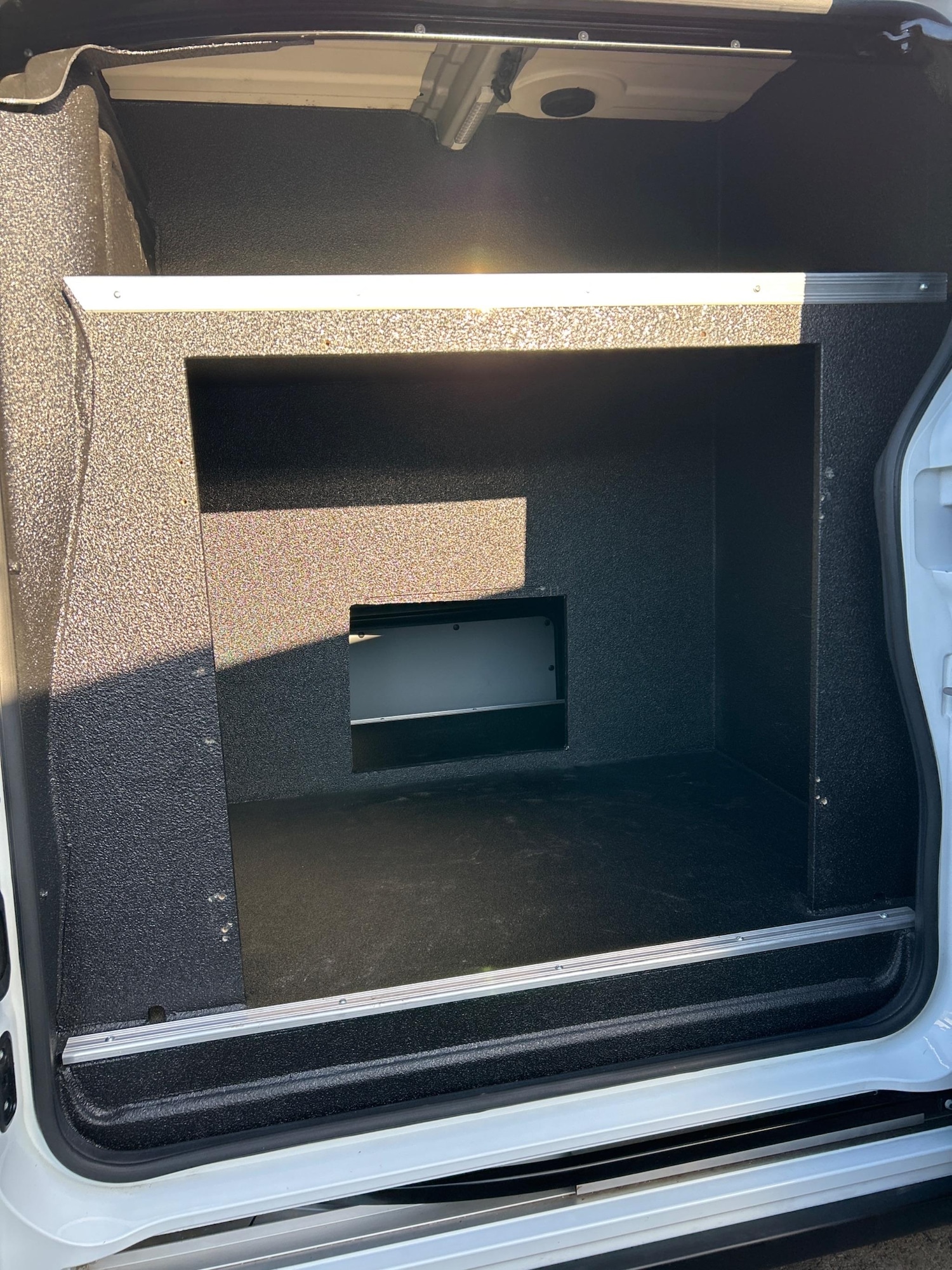 Used LEVC VN5 2023 for sale - 76259617: Photo 22