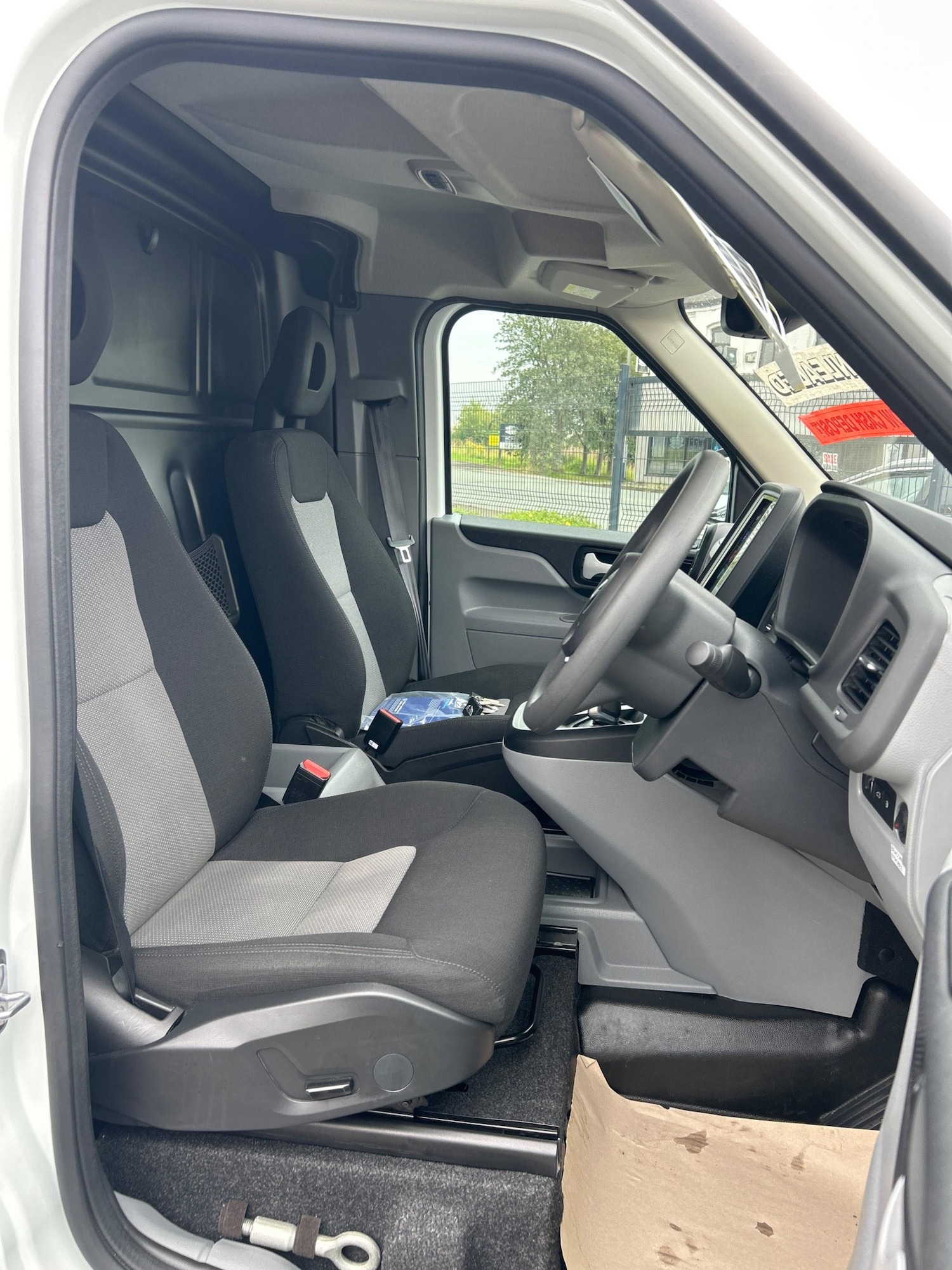 Used LEVC VN5 2023 for sale - 76259617: Photo 6