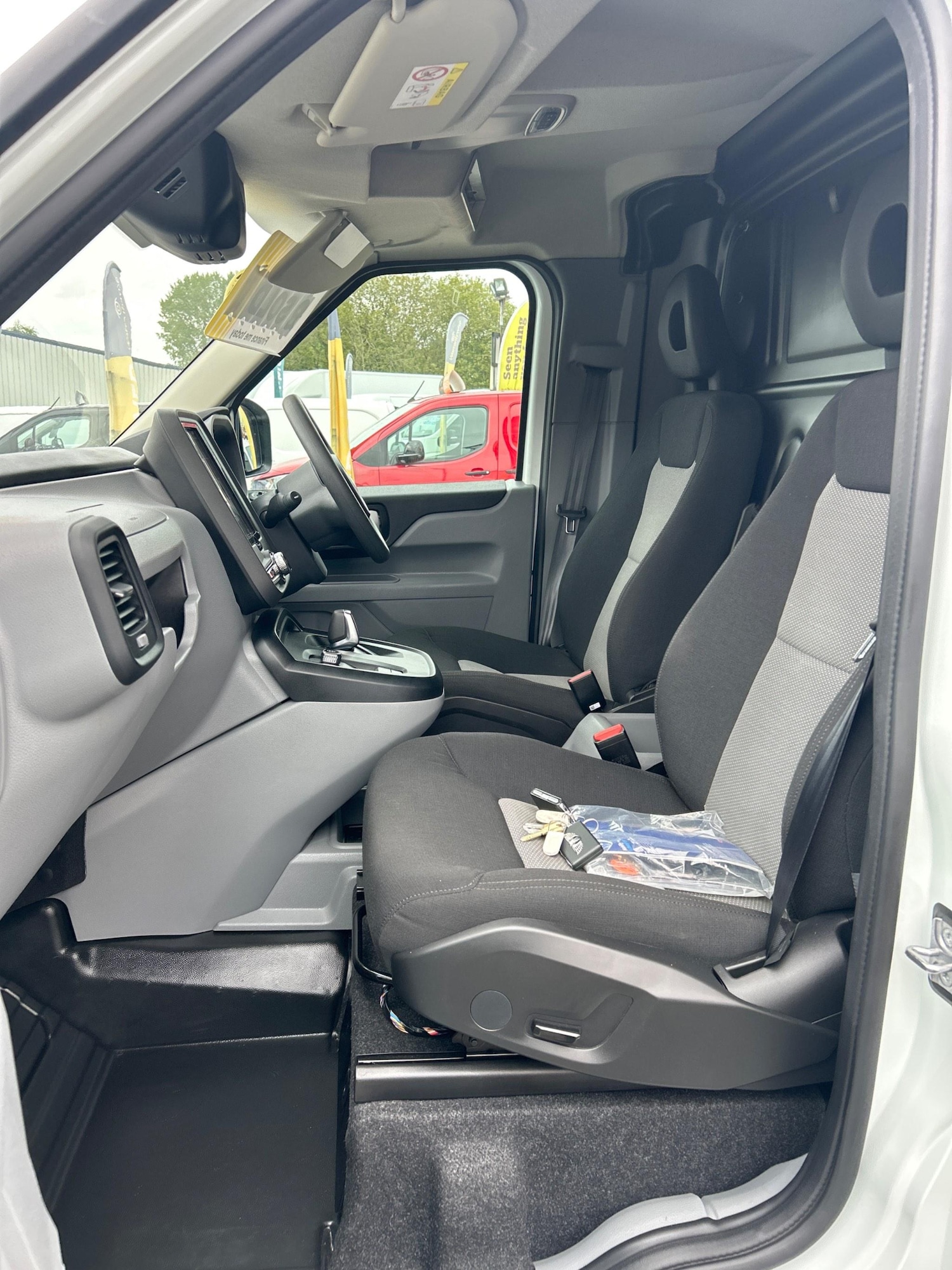 Used LEVC VN5 2023 for sale - 76259617: Photo 8